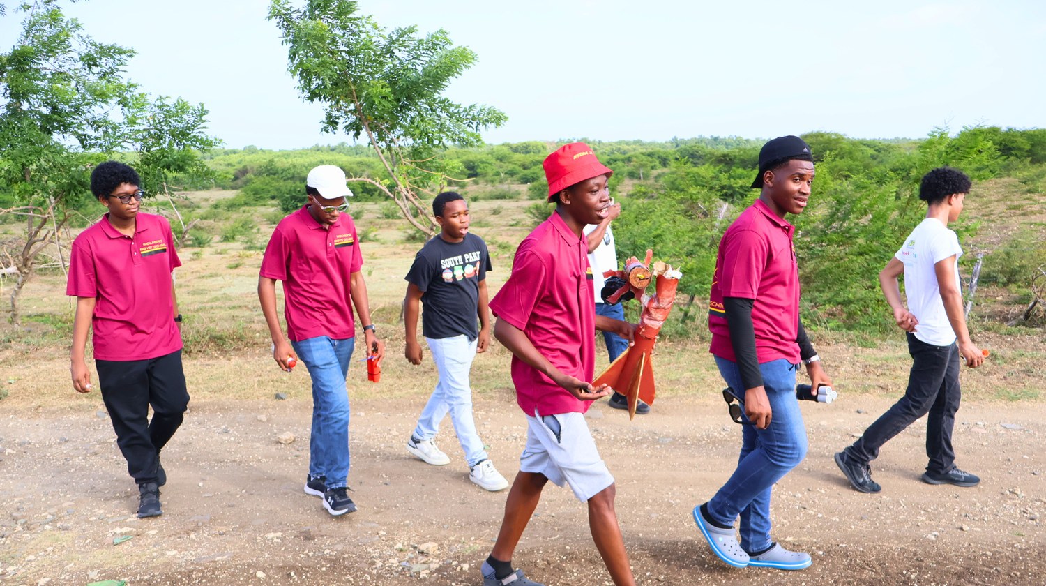 Wolmer's walking back after recovery